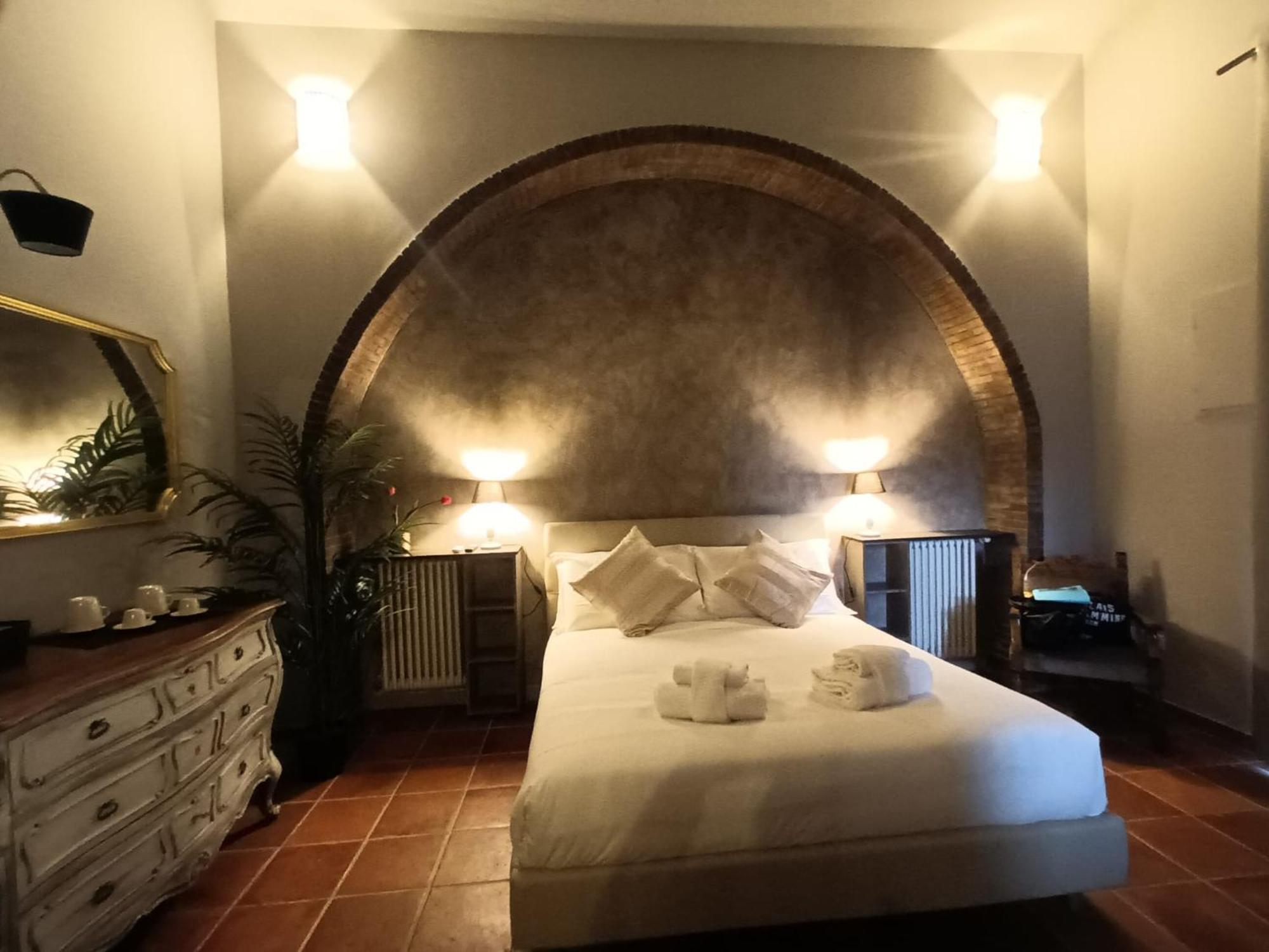 Lucilla'S Suite San Pietro Station روما المظهر الخارجي الصورة